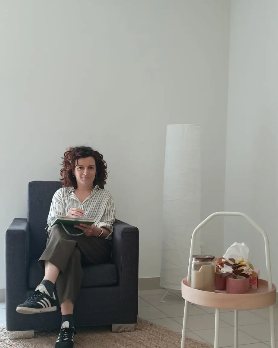 Sara Fanzini nel suo studio